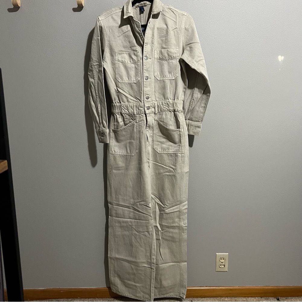 Universal thread size 4 denim button up wide leg romper. Tan. NWT‎